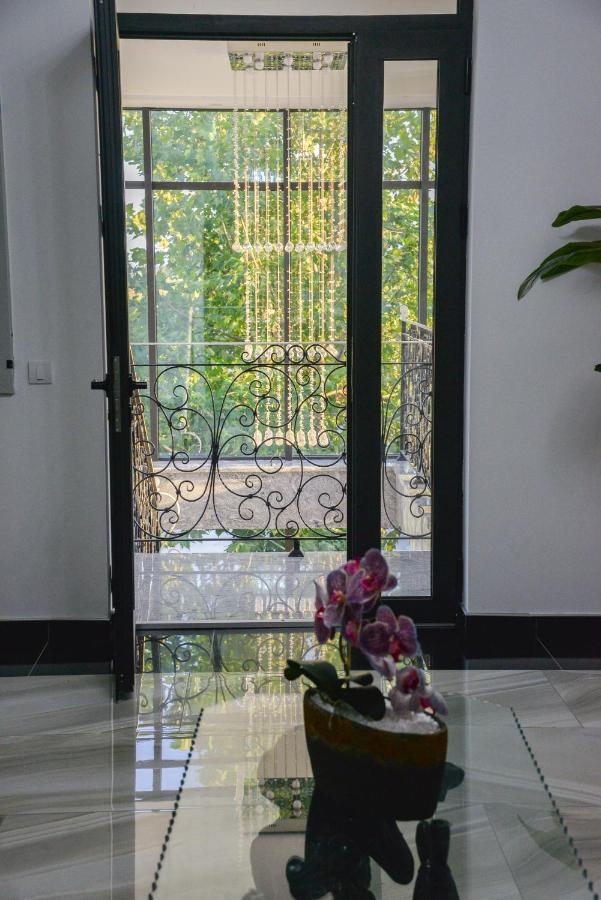 Mesecev Konak Bed and Breakfast Ni Εξωτερικό φωτογραφία