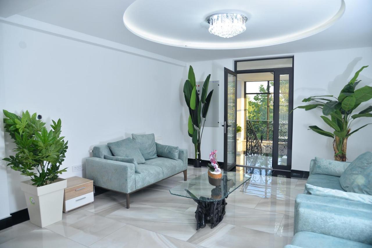 Mesecev Konak Bed and Breakfast Ni Εξωτερικό φωτογραφία