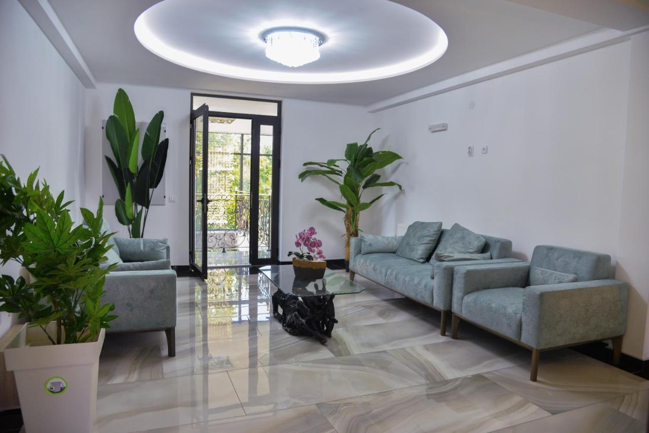 Mesecev Konak Bed and Breakfast Ni Εξωτερικό φωτογραφία